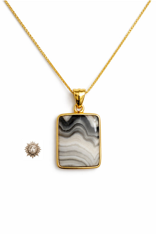 Indonesian Agate Pendant and Chain 18 Carat Gold Plated 925 Sterling Silver