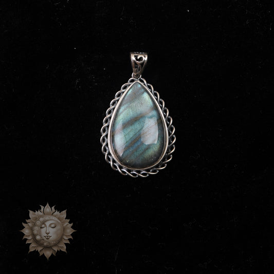 Labradorite Pendant